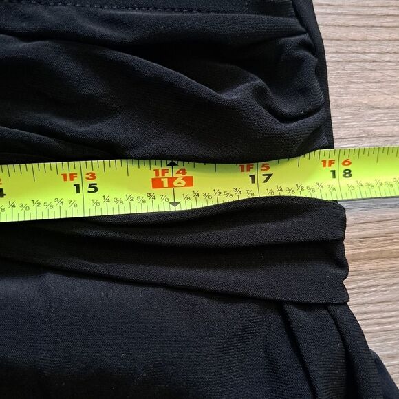 Miraclesuit Plus Size One Piece Swimsuit V-Neck Size 20W Black - Picture 11 of 17